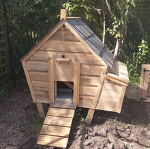 Load image into Gallery viewer, Chicken coop: "Eggton Abbey"