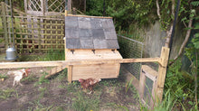 Load image into Gallery viewer, Chicken coop: "Eggton Abbey"