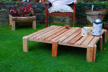 Load image into Gallery viewer, Patio table - "Stonor"