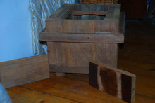 Load image into Gallery viewer, Christmas Tree Box 2 - "Turtle Doves"