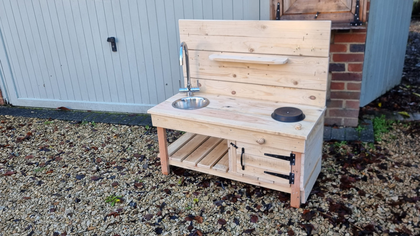 Mud Kitchen - 